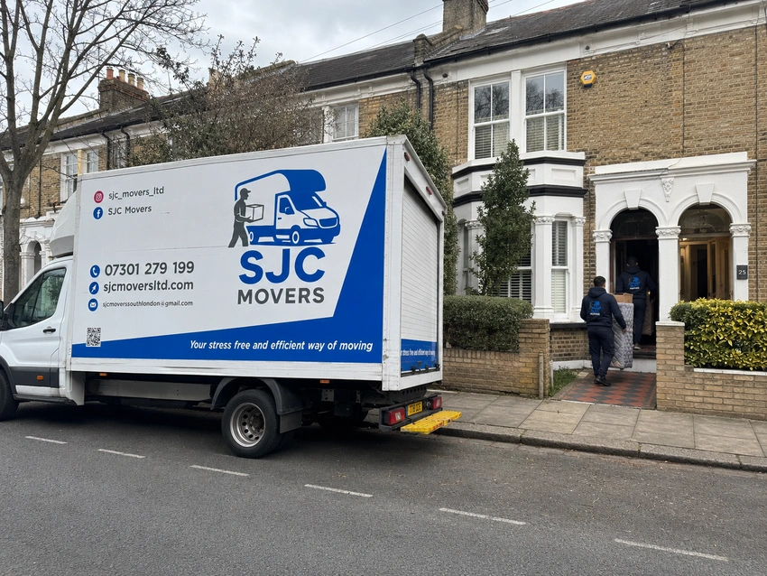 How Much Do House Removals Cost in Carshalton?